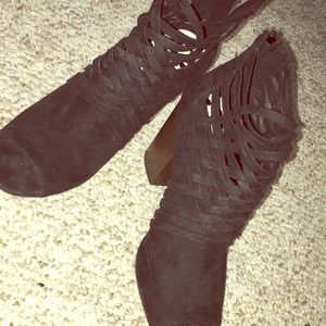 Cute ankle lace booties